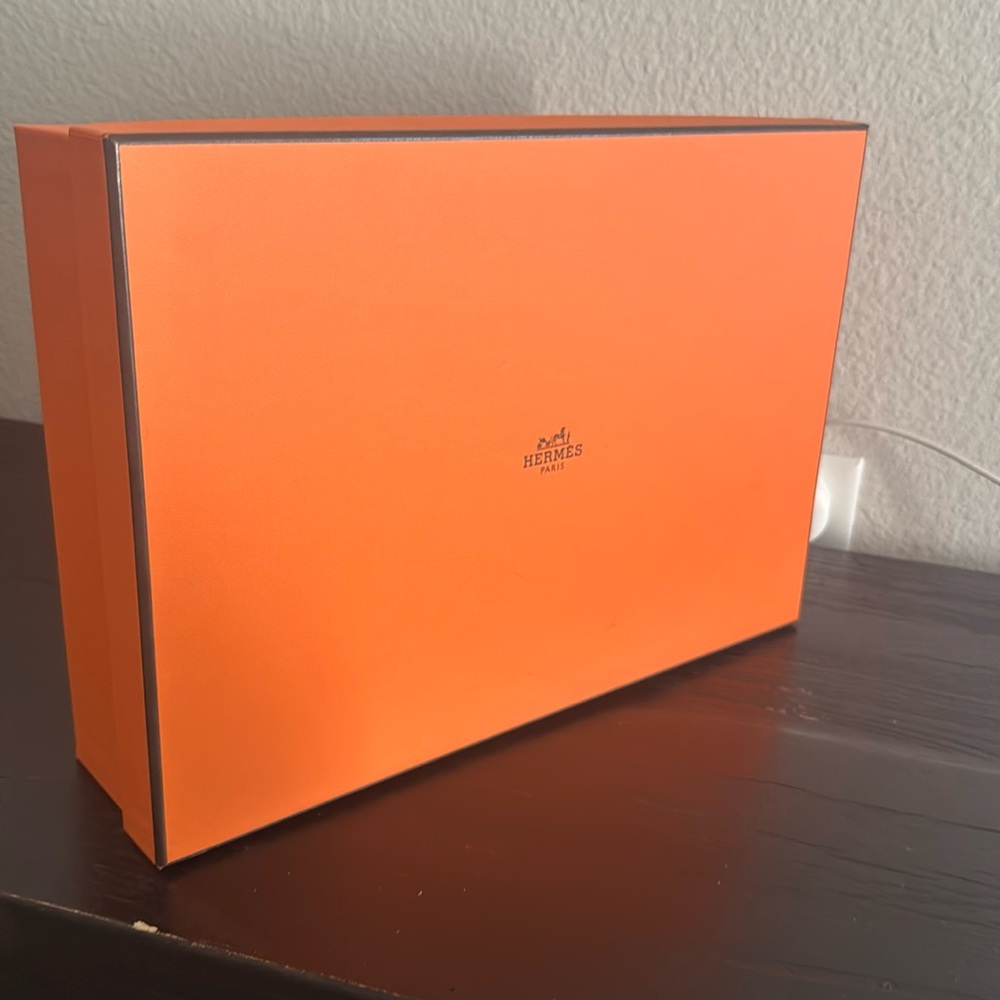 Hermes box